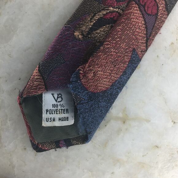 BALANCINE PRESENTS "THE TIE WORKS" DISNEY MICKEY NECKTIE - Picture 8 of 12